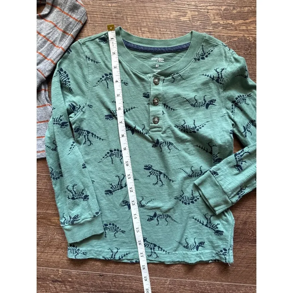 Simple Joys by Carter's 5T shirt lot
